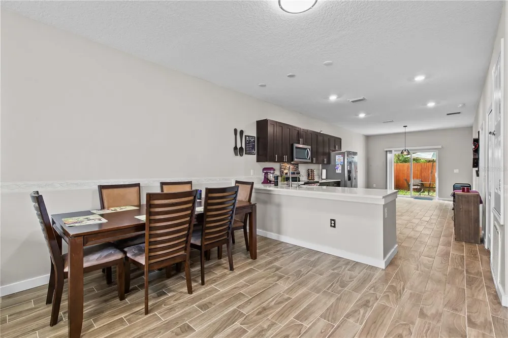 214 W 15TH STREET Apopka, FL 32703