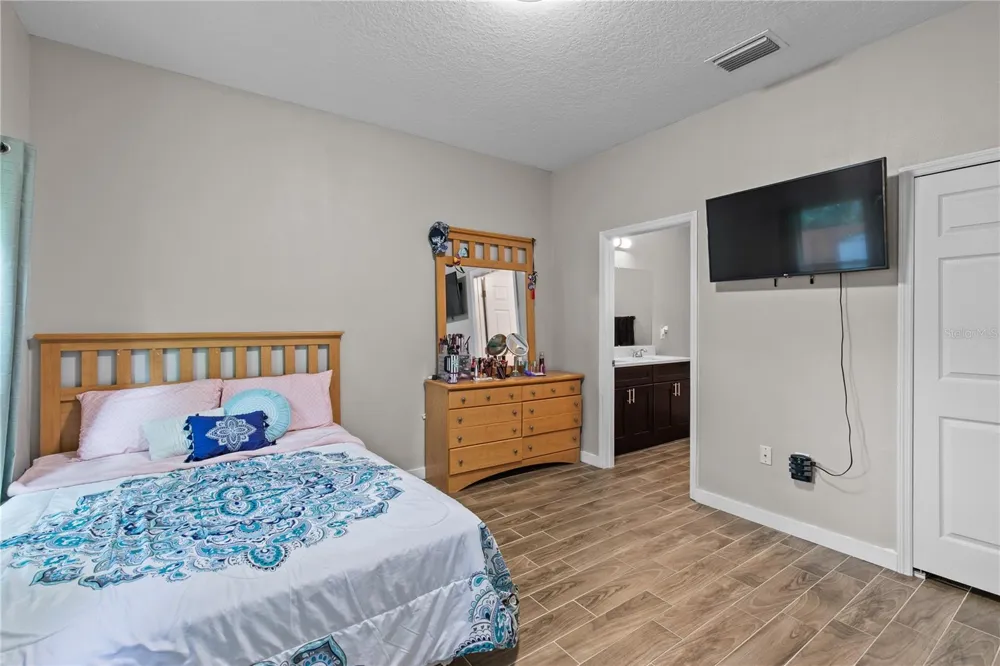 214 W 15TH STREET Apopka, FL 32703