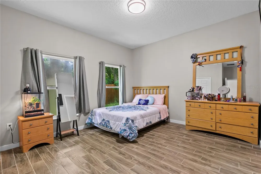 214 W 15TH STREET Apopka, FL 32703