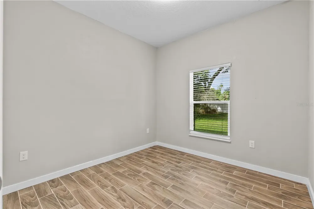 214 W 15TH STREET Apopka, FL 32703