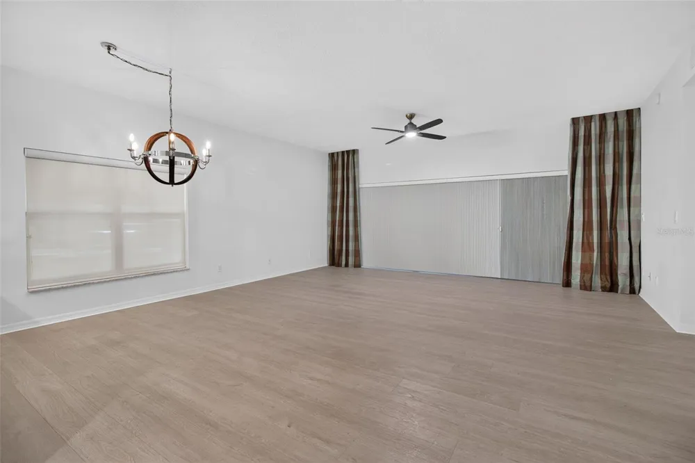 6330 99TH WAY #14B St Petersburg, FL 33708