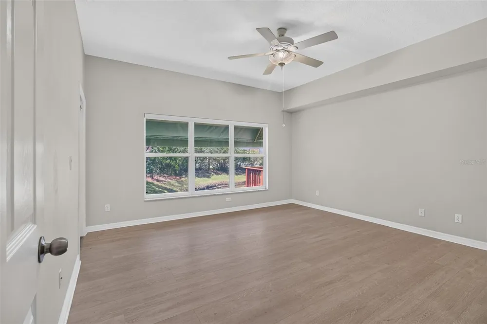 6330 99TH WAY #14B St Petersburg, FL 33708