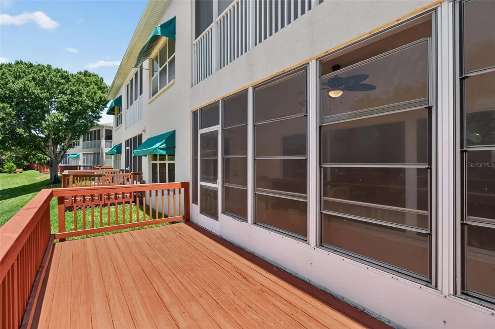 6330 99TH WAY #14B St Petersburg, FL 33708