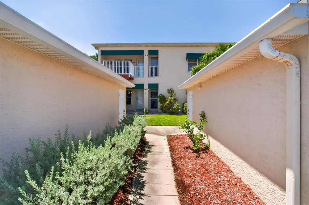 6330 99TH WAY #14B St Petersburg, FL 33708