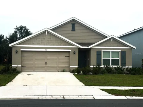 5923 FLAGSTONE TRAIL