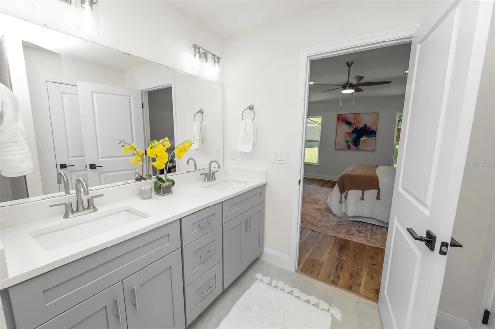 23 8TH ST S Eagle Lake, FL 33839