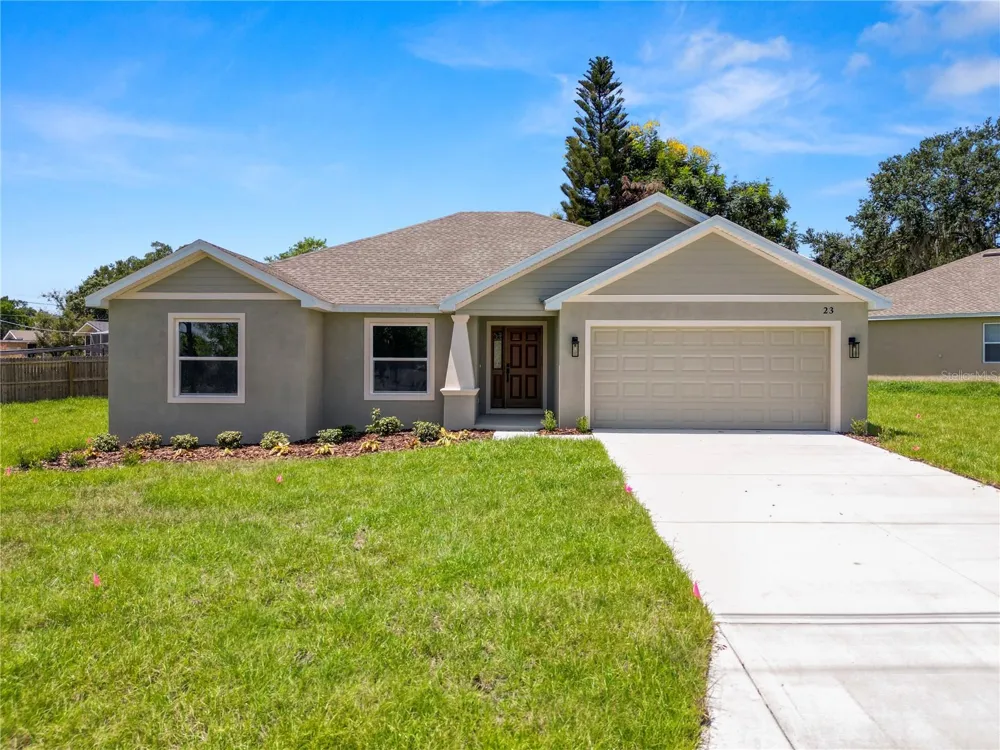 23 8TH ST S Eagle Lake, FL 33839