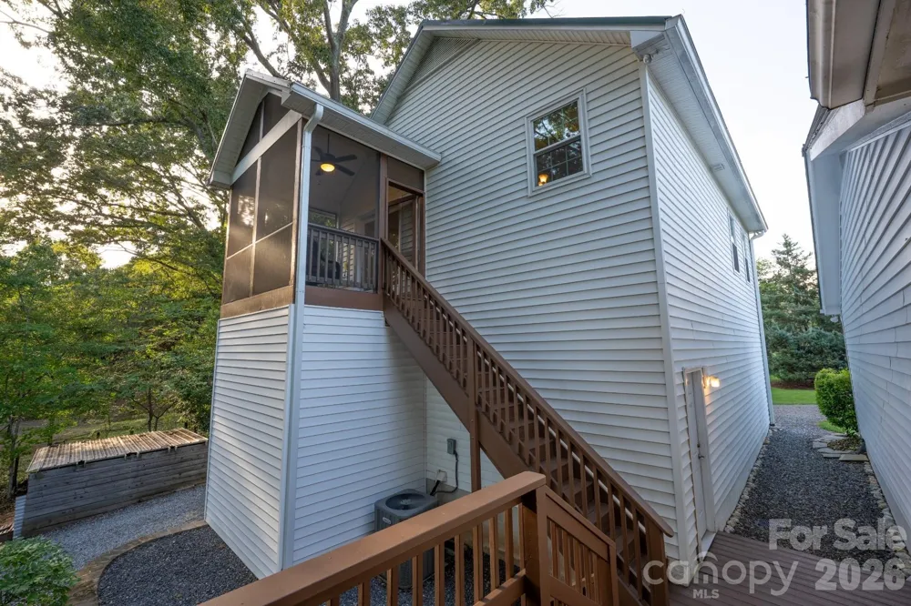 4904 Willow Pond Road Clover, SC 29710
