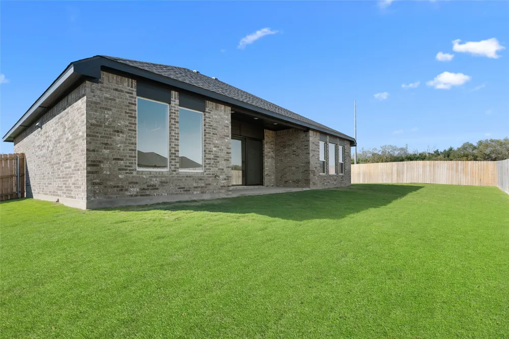 318 Boots Court Lorena, TX 76655