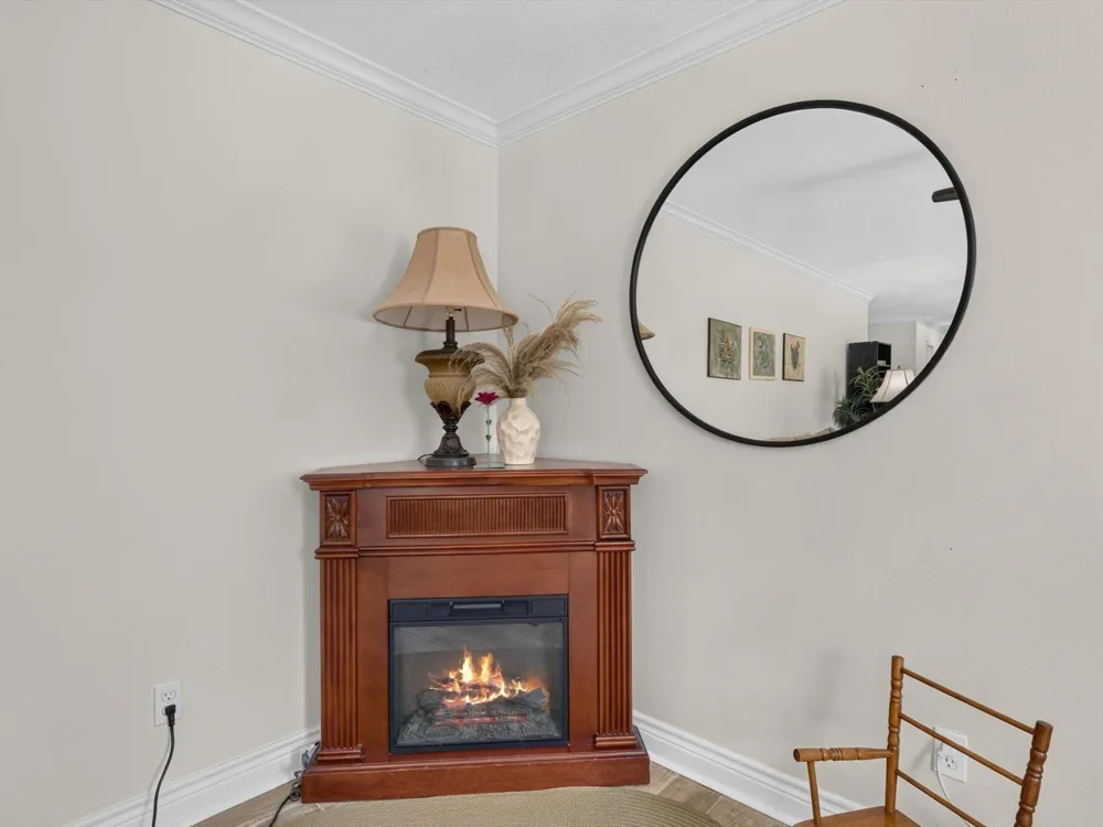 53 Parker Creek Road Huntsville, TX 77320