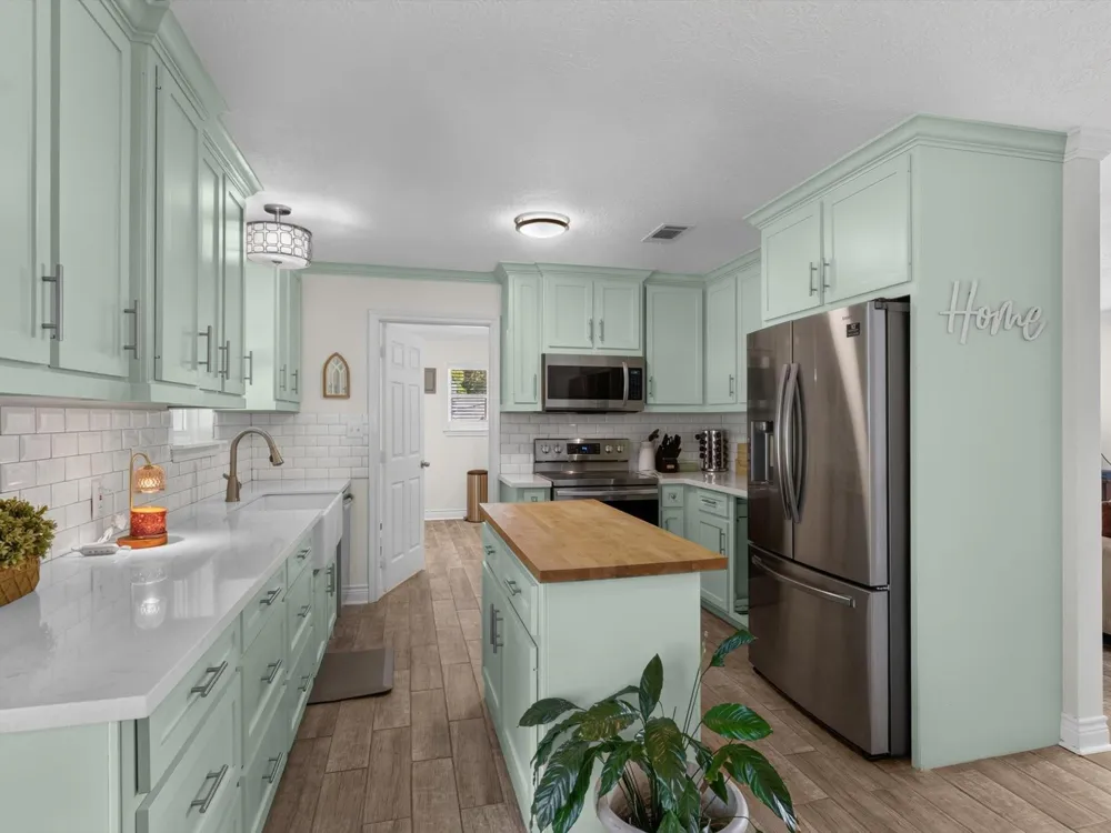 53 Parker Creek Road Huntsville, TX 77320