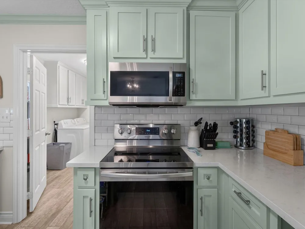 53 Parker Creek Road Huntsville, TX 77320