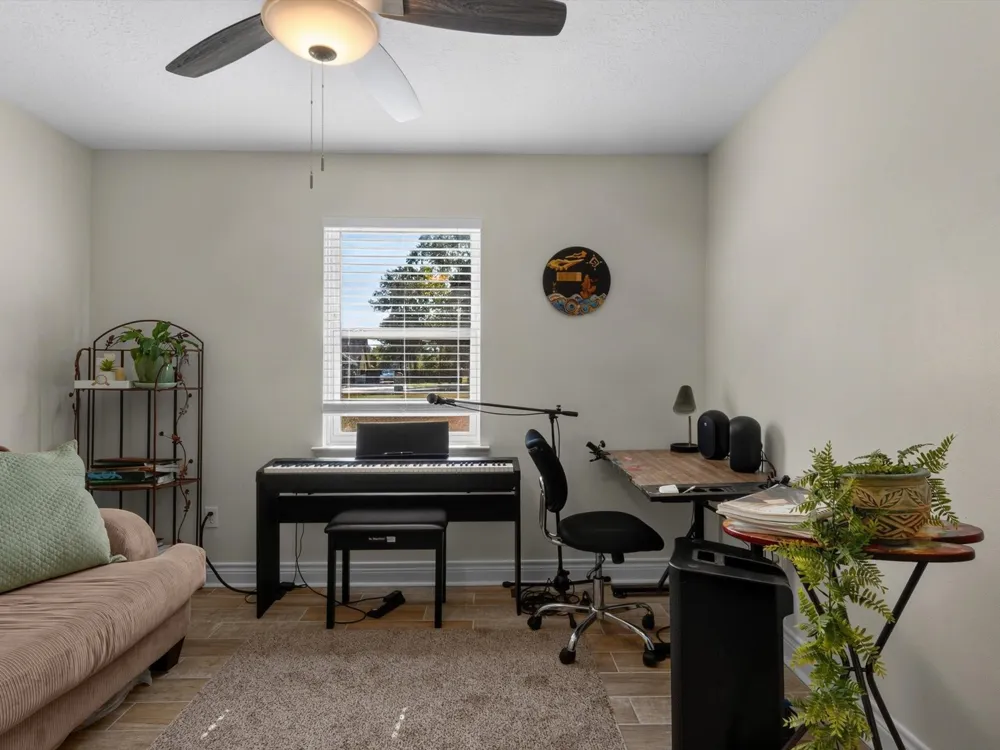 53 Parker Creek Road Huntsville, TX 77320