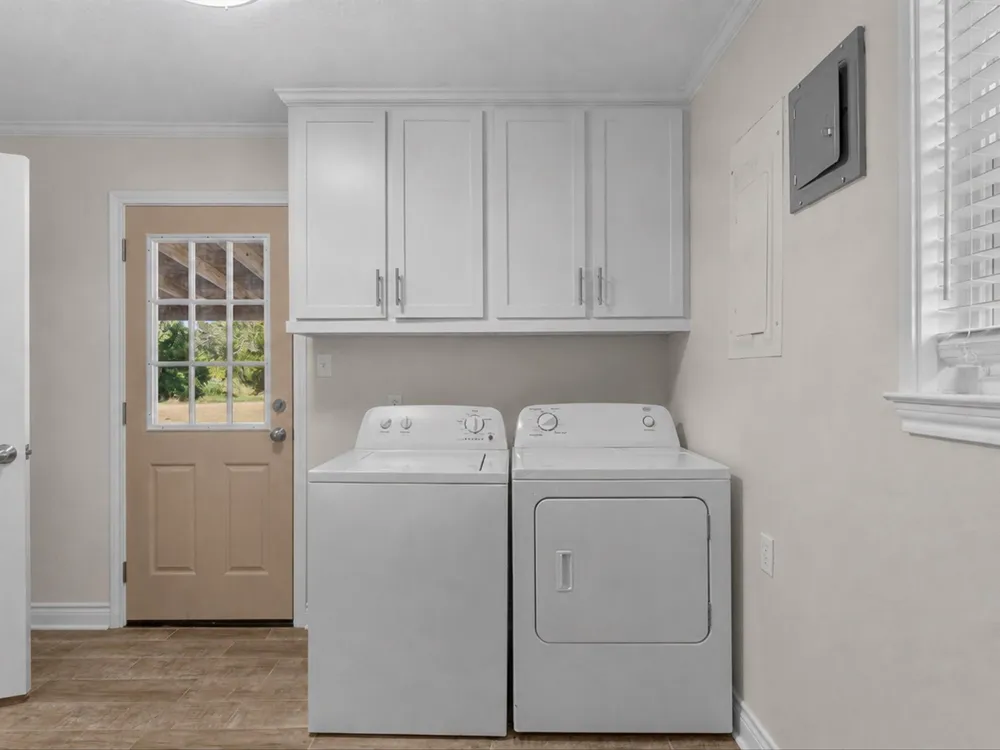 53 Parker Creek Road Huntsville, TX 77320