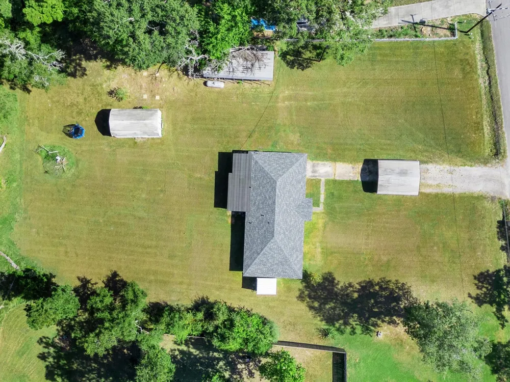 53 Parker Creek Road Huntsville, TX 77320