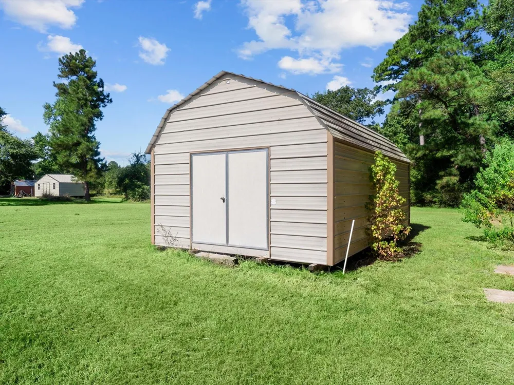 53 Parker Creek Road Huntsville, TX 77320