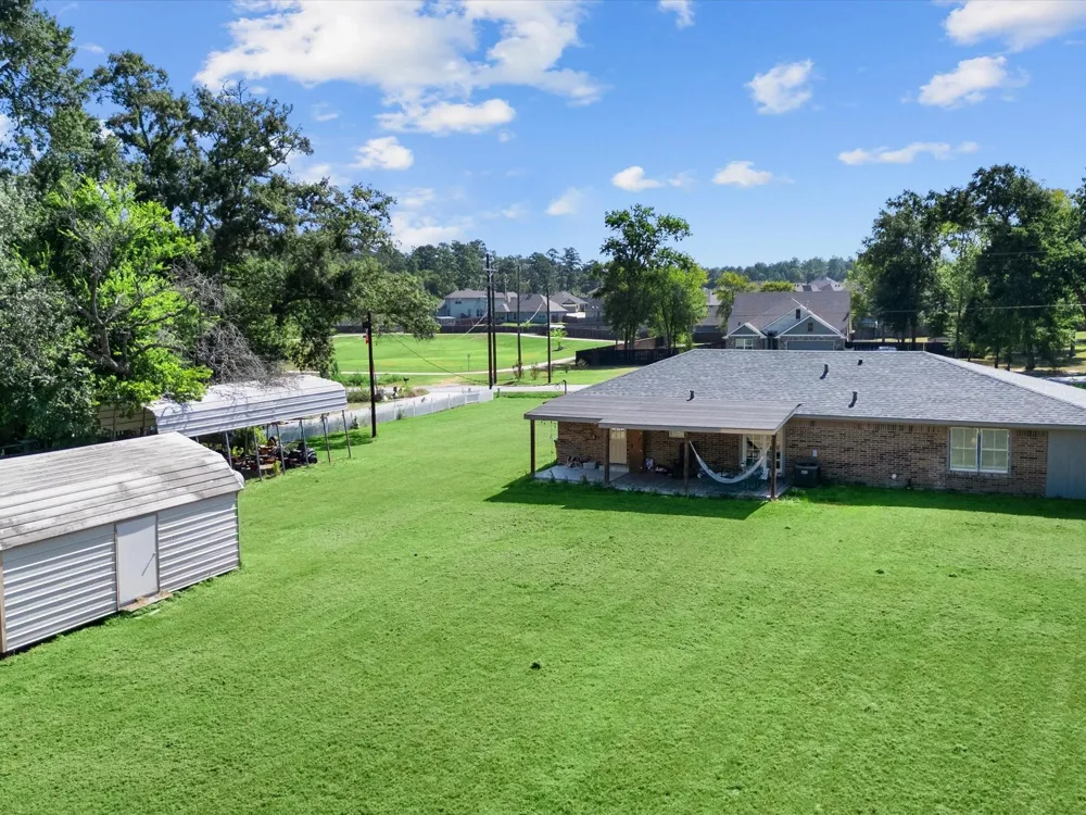53 Parker Creek Road Huntsville, TX 77320