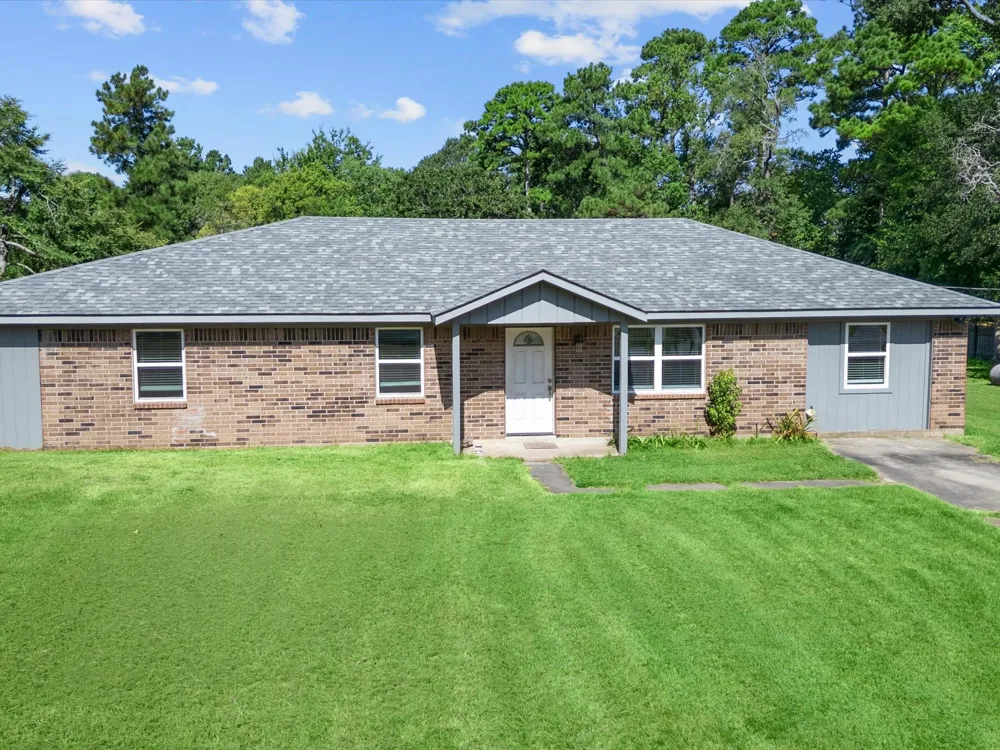 53 Parker Creek Road Huntsville, TX 77320