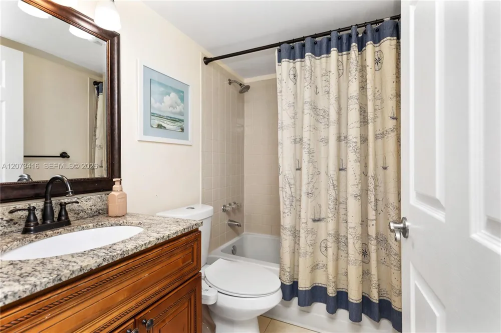 400 Palm Cir W #208 Pembroke Pines, FL 33025