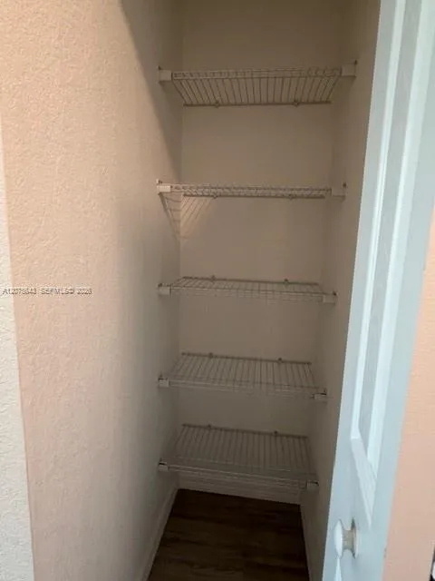 4729 SW 63rd Ln #4 Davie, FL 33314