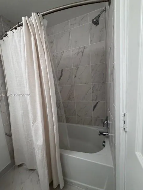 4729 SW 63rd Ln #4 Davie, FL 33314