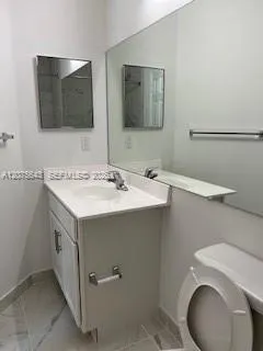 4729 SW 63rd Ln #4 Davie, FL 33314