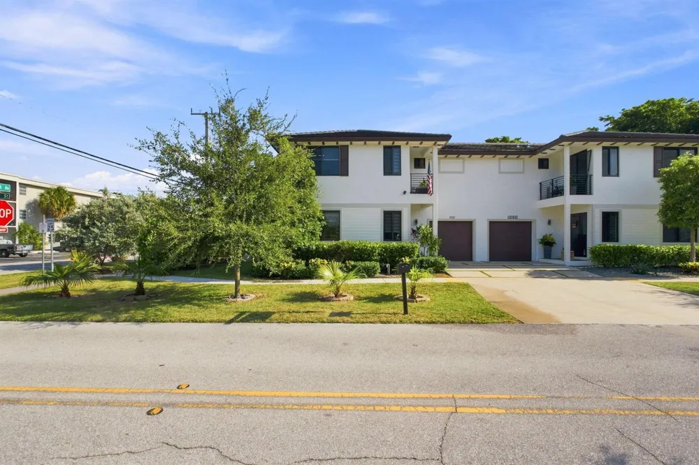 1090 SE 3RD STREET #1090 Pompano Beach, FL 33060