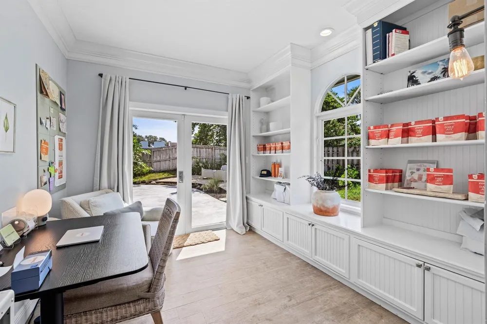 2815 HAMPTON CIRCLE E Delray Beach, FL 33445