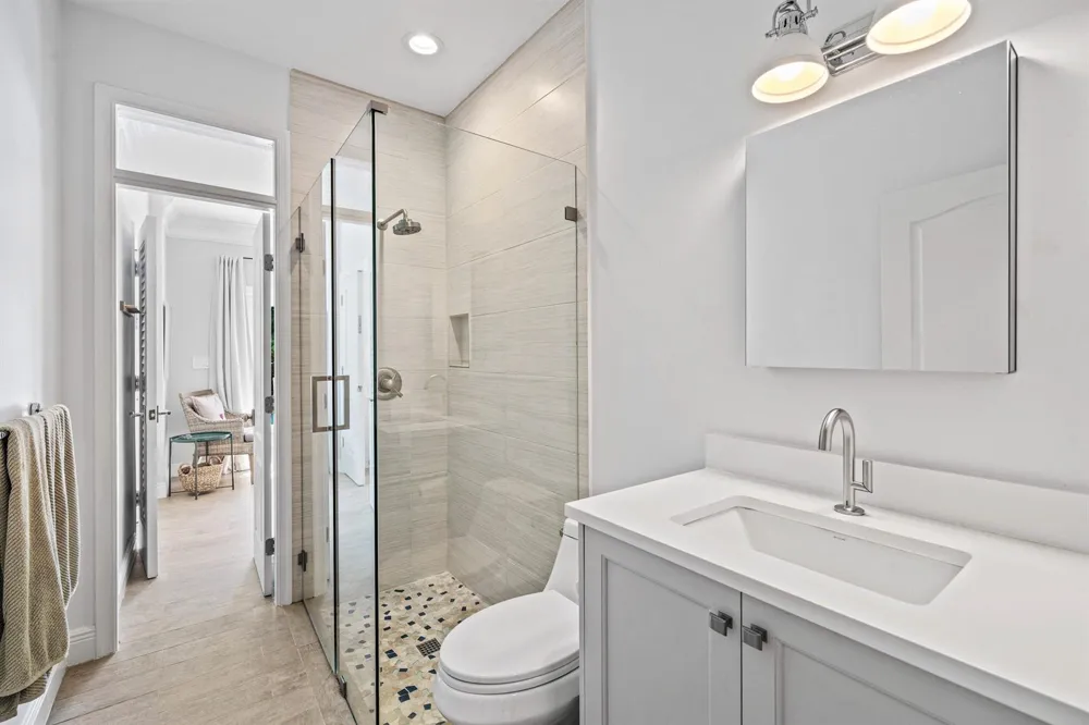 2815 HAMPTON CIRCLE E Delray Beach, FL 33445