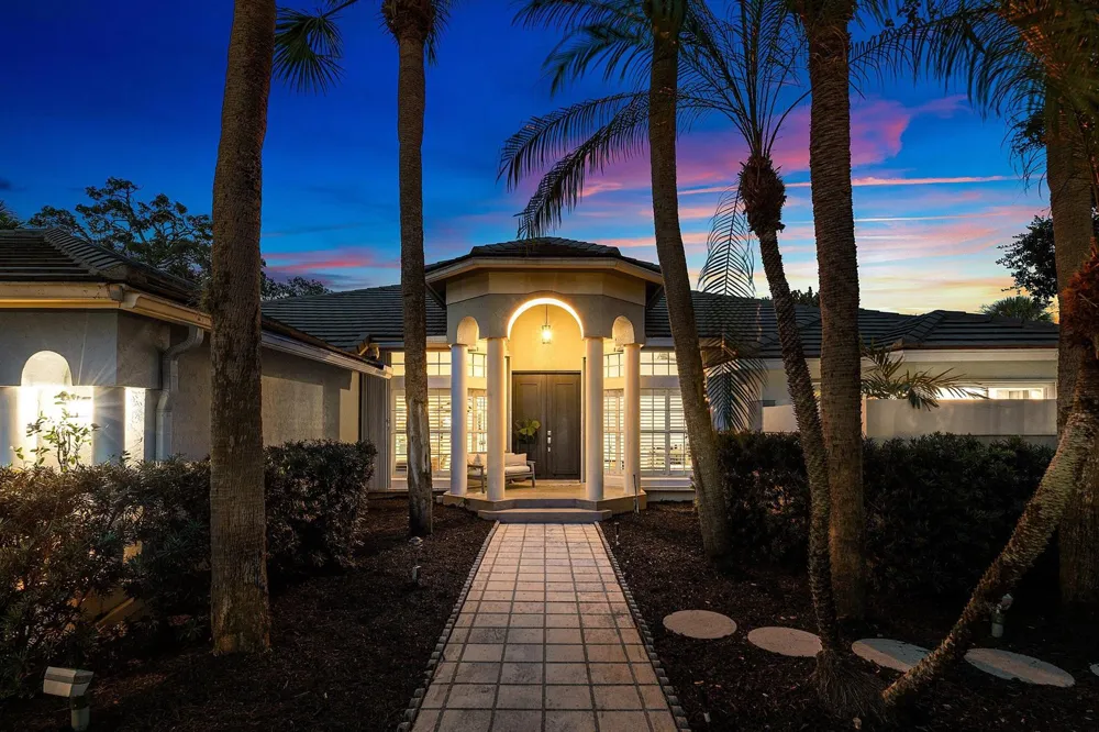 2815 HAMPTON CIRCLE E Delray Beach, FL 33445