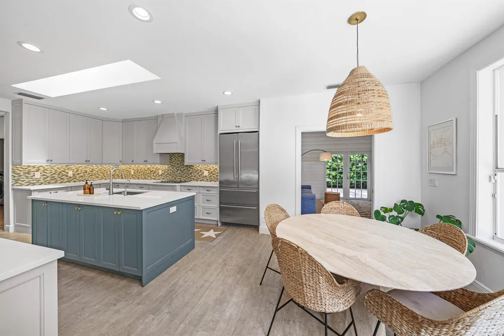 2815 HAMPTON CIRCLE E Delray Beach, FL 33445