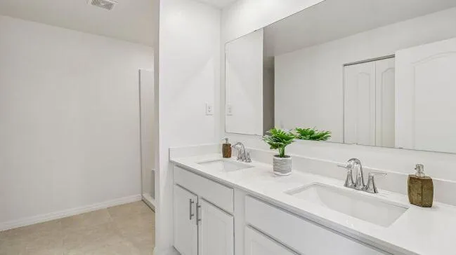 8465 96TH AVENUE Vero Beach, FL 32967