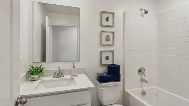 8465 96TH AVENUE Vero Beach, FL 32967