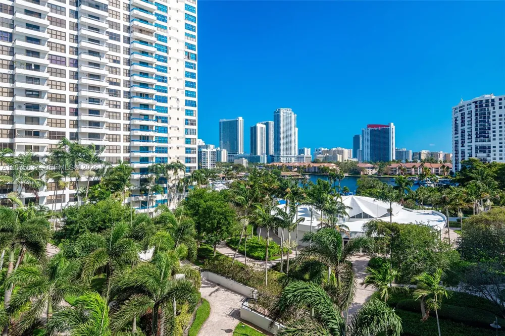 600 Three Islands Blvd #521 Hallandale Beach, FL 33009