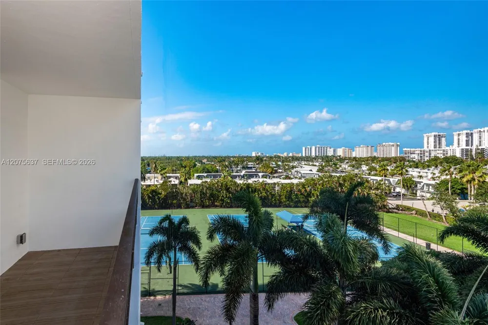 600 Three Islands Blvd #521 Hallandale Beach, FL 33009