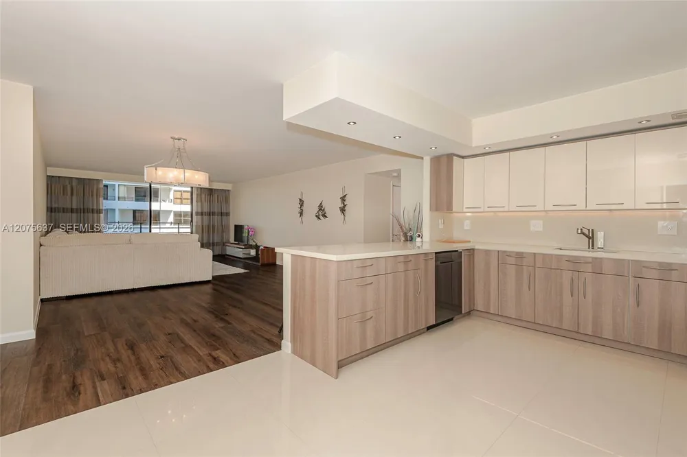 600 Three Islands Blvd #521 Hallandale Beach, FL 33009