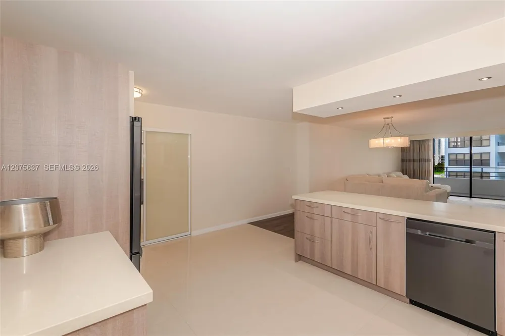 600 Three Islands Blvd #521 Hallandale Beach, FL 33009