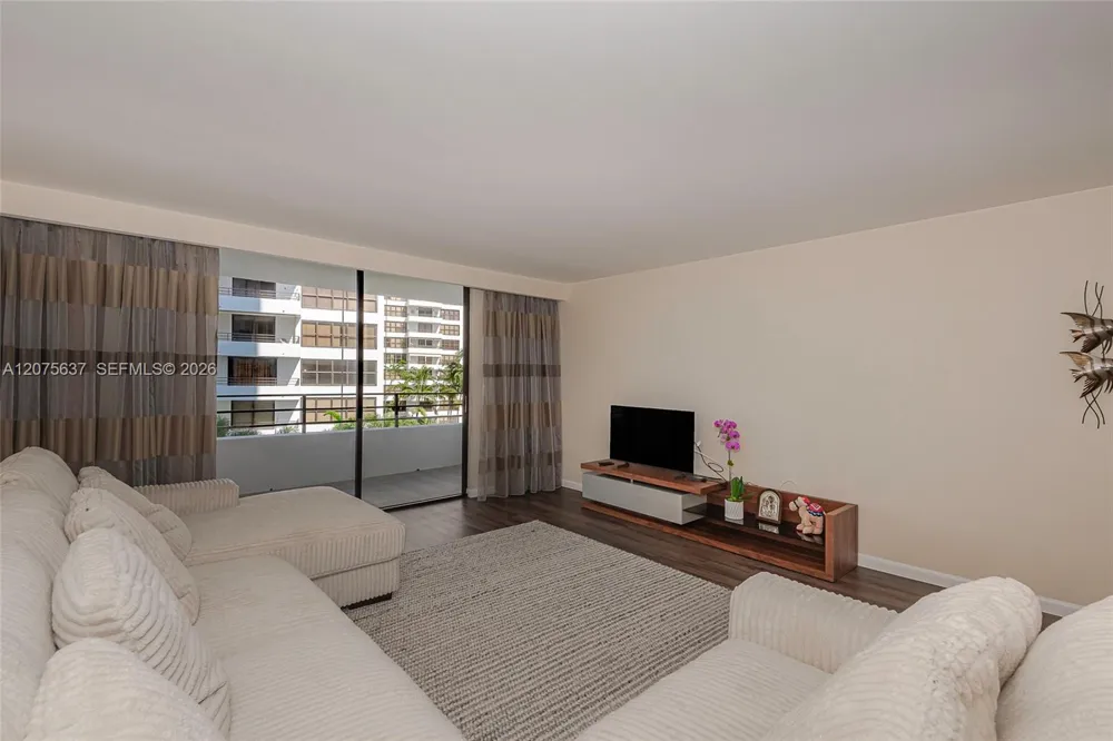 600 Three Islands Blvd #521 Hallandale Beach, FL 33009