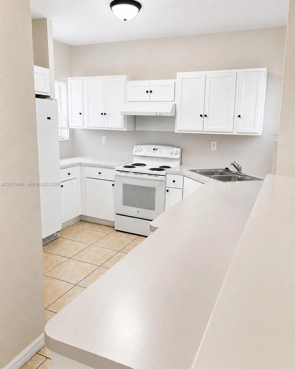 612 SW 11th St Florida City, FL 33034