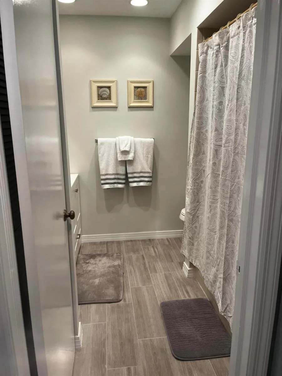 428 Brackenwood Lane S Palm Beach Gardens, FL 33418