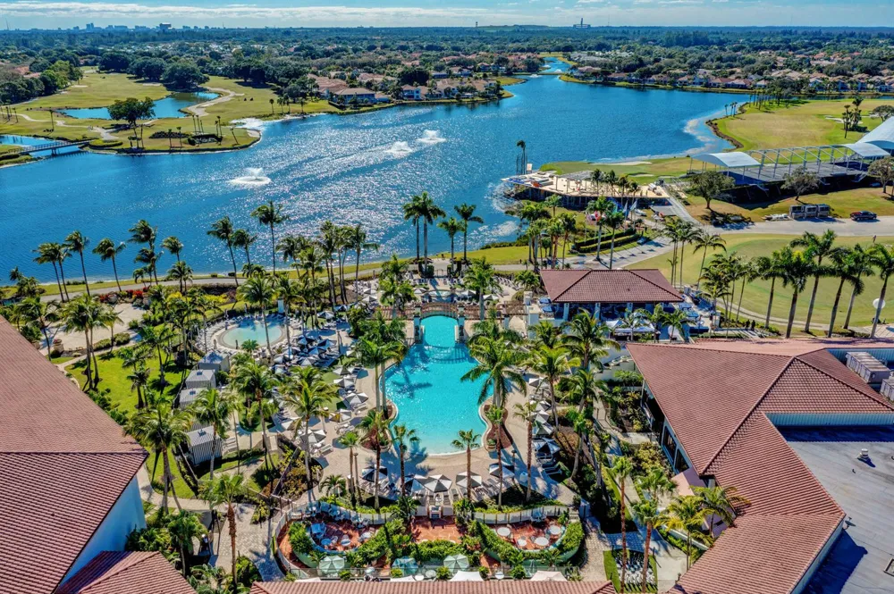 428 Brackenwood Lane S Palm Beach Gardens, FL 33418
