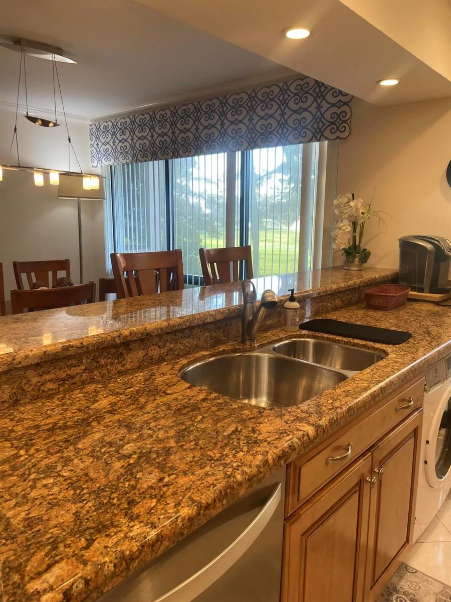 428 Brackenwood Lane S Palm Beach Gardens, FL 33418