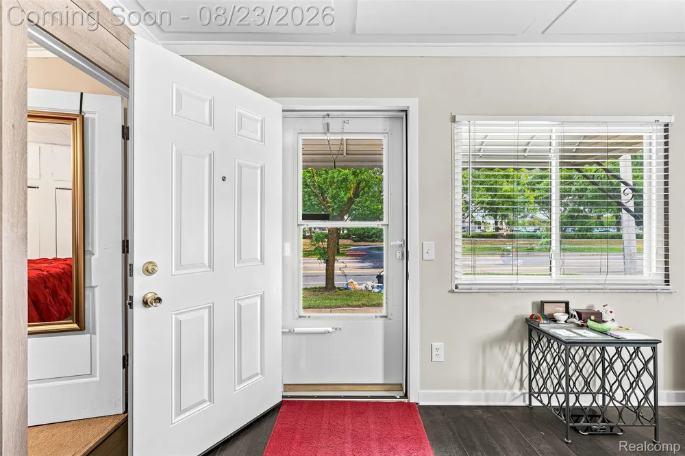 2083 Dutcher Street Flint Charter Township, MI 48532