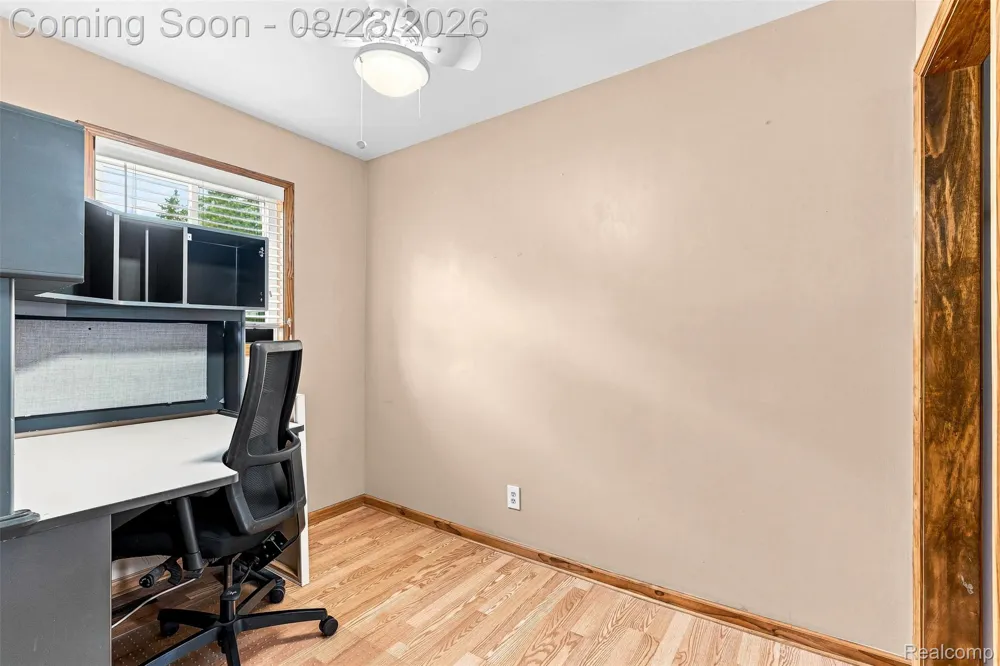 2083 Dutcher Street Flint Charter Township, MI 48532