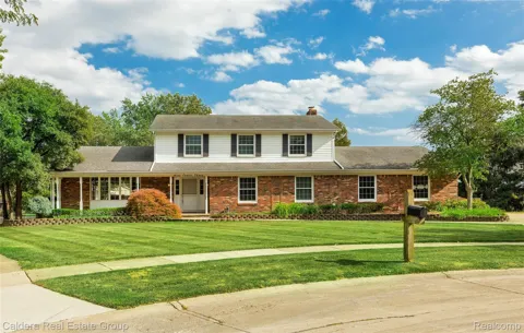 943 Huntsford Court