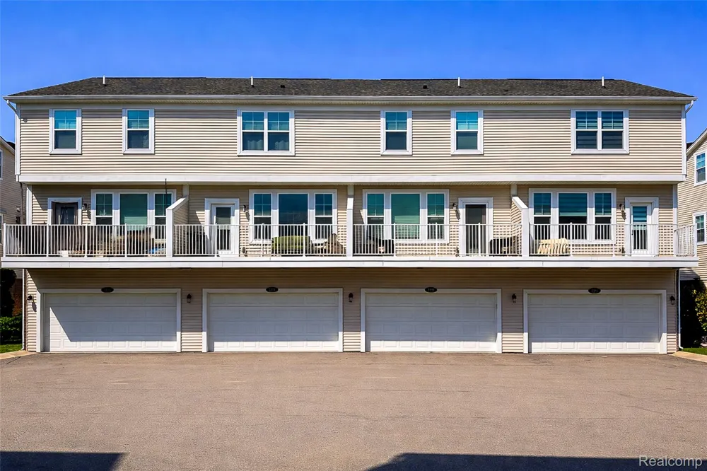 3211 Johanna Ware Wixom City, MI 48393