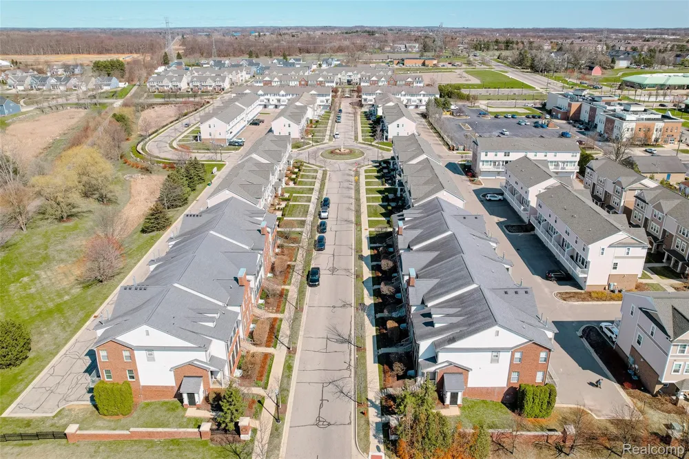 3211 Johanna Ware Wixom City, MI 48393