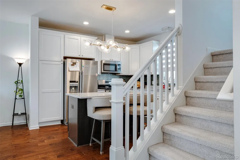 3211 Johanna Ware Wixom City, MI 48393