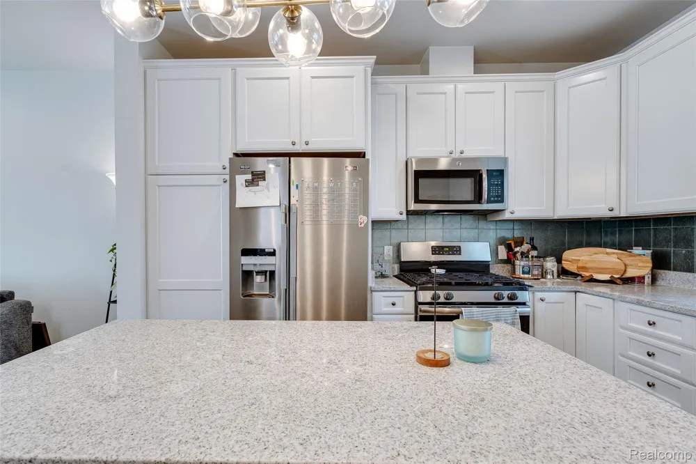3211 Johanna Ware Wixom City, MI 48393