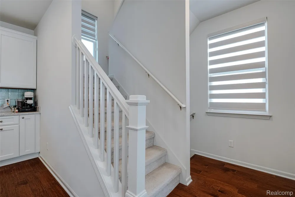 3211 Johanna Ware Wixom City, MI 48393